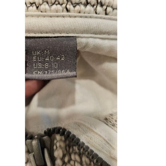 Sweaty Betty Restful Boucle Half Zip Pullover Size Medium - Picture 7 of 10